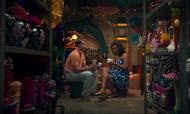 A still from Acapulco (Image via AppleTV+)